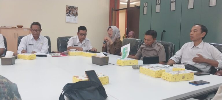 Cari Solusi Pengelolaan Sampah, Komisi l DPRD Kota Mojokerto Gelar RDP dengan Warga dan DLH