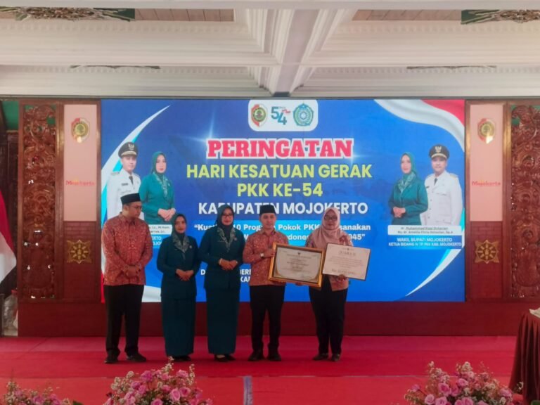 Gus Barra Ajak Kader PKK Perkuat Peran Keluarga Menuju Indonesia Emas 2045